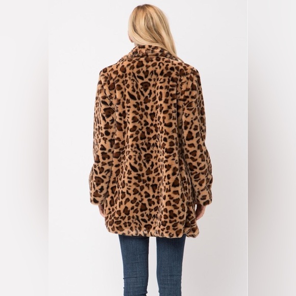 NWOT boutique Super Soft Oversized Leopard Coat - Small - Picture 3 of 7
